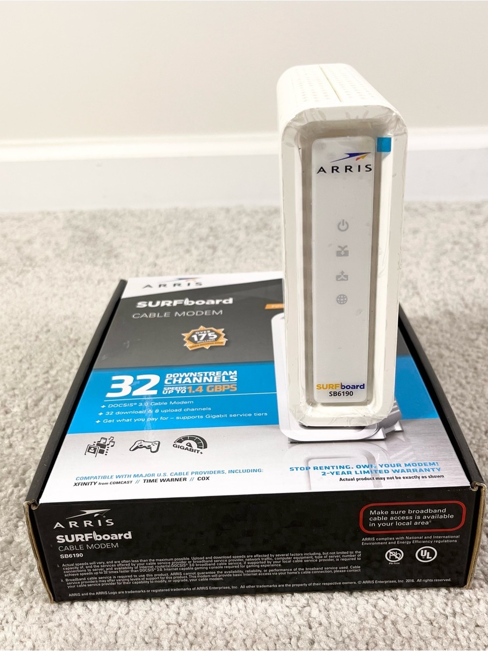 SURFboard SB6190 White Cable Modem - 32x8 DOCSIS 3.0